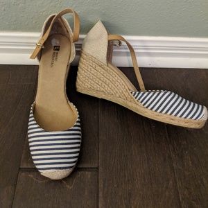 White Mountain Wedges 9.5